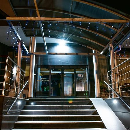 Perla Hotel Olesnica  Luaran gambar