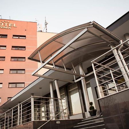 Perla Hotel Olesnica  Luaran gambar