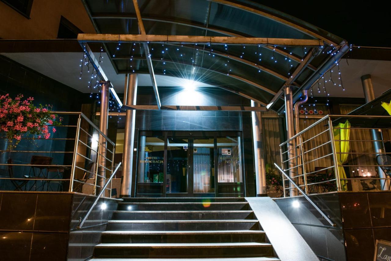 Perla Hotel Olesnica  Luaran gambar