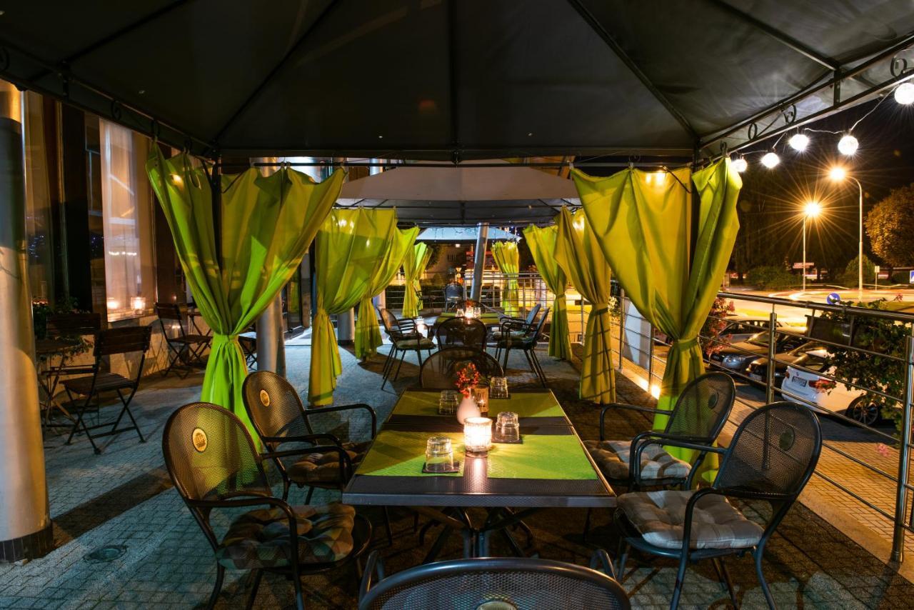 Perla Hotel Olesnica  Luaran gambar