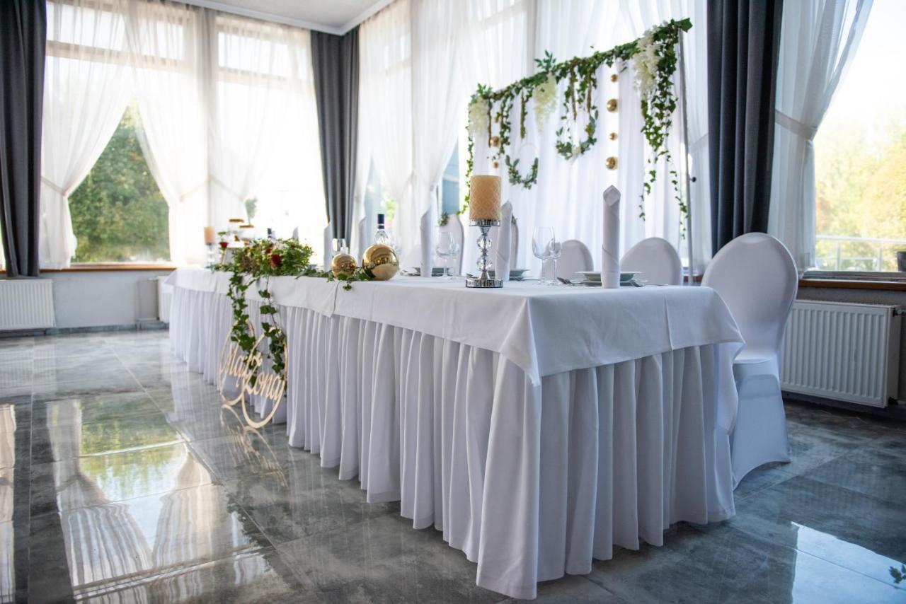 Perla Hotel Olesnica  Luaran gambar