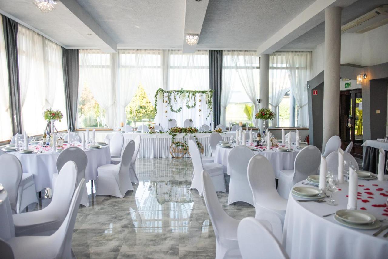 Perla Hotel Olesnica  Luaran gambar