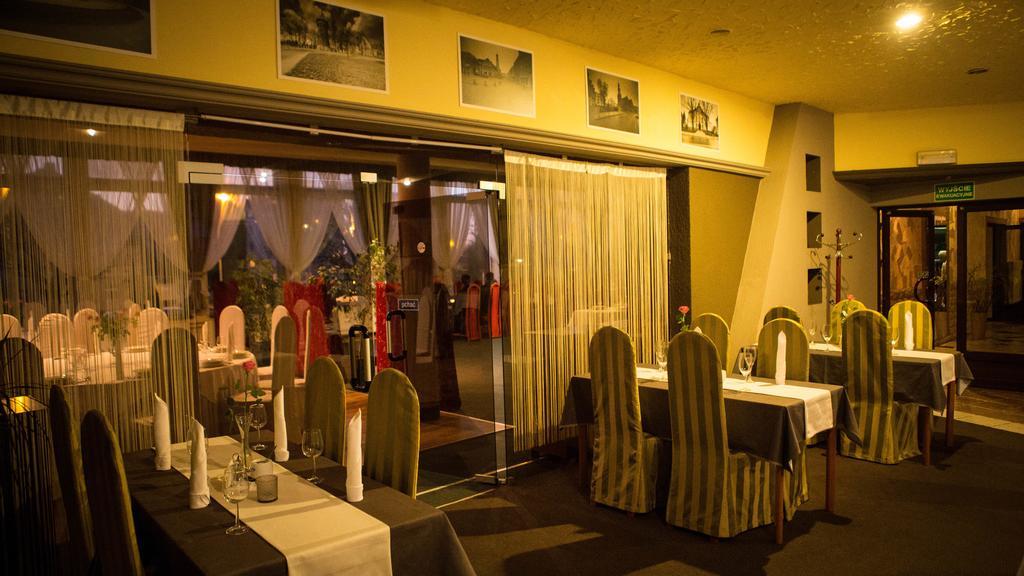 Perla Hotel Olesnica  Luaran gambar